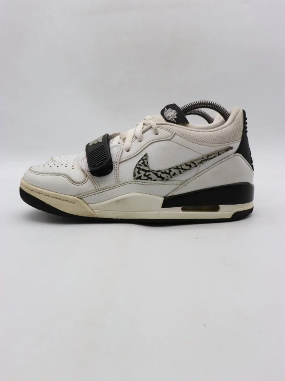 Nike Air Jordan Legacy 312 Men's Size 7 Low White Black Elephant CD7069-110